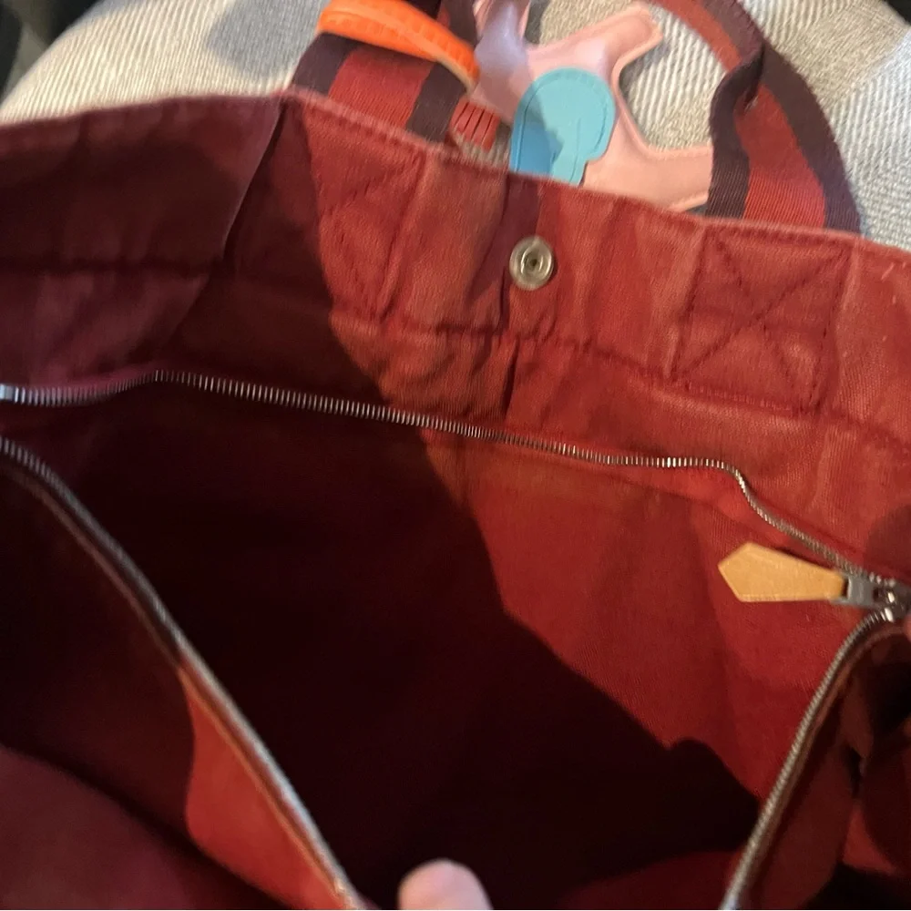 Hermes Vintage Fourre Tote Red Canvas Tote Bag with Horse Charm - Picture 5 of 9